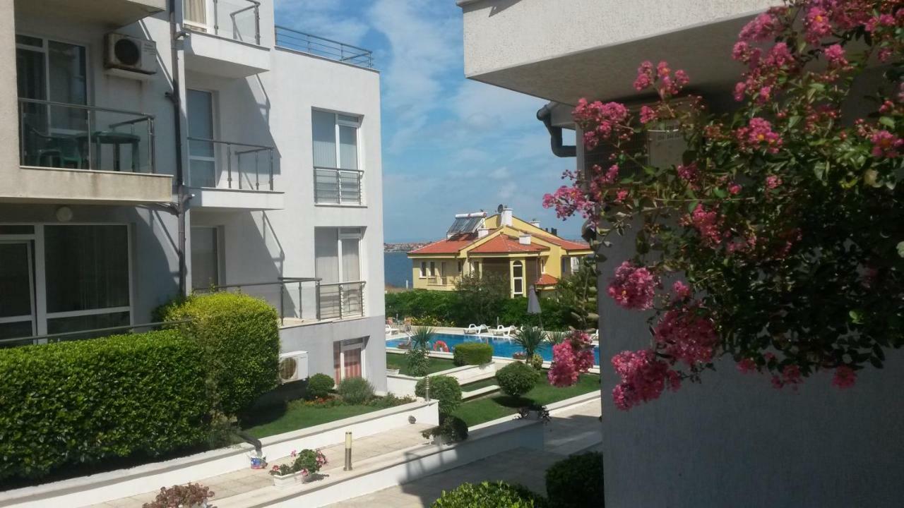 Menada Apolon Apartments Sosopol Exterior foto