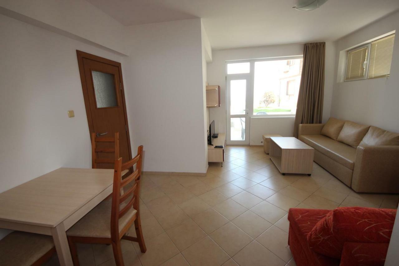 Menada Apolon Apartments Sosopol Exterior foto